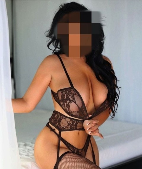 Ebony în Giulești: Servicii Totale