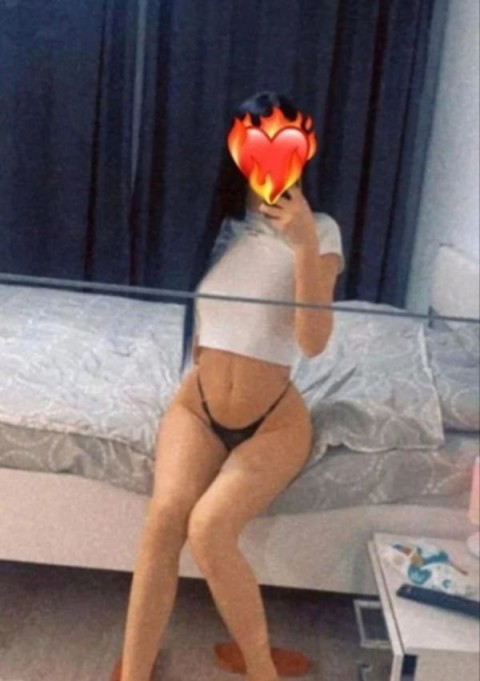 Escortă unguroaică pentru deplasări în Târgoviște