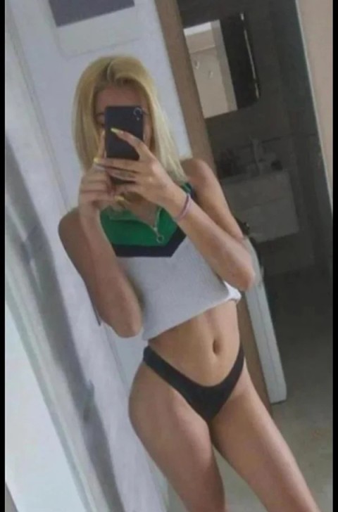 Întâlnire Naturală cu O Escortă Fermecătoare în ParkLake
